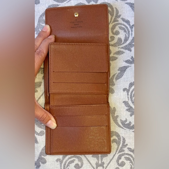 Louis Vuitton Monogram Wallet - Picture 3 of 7